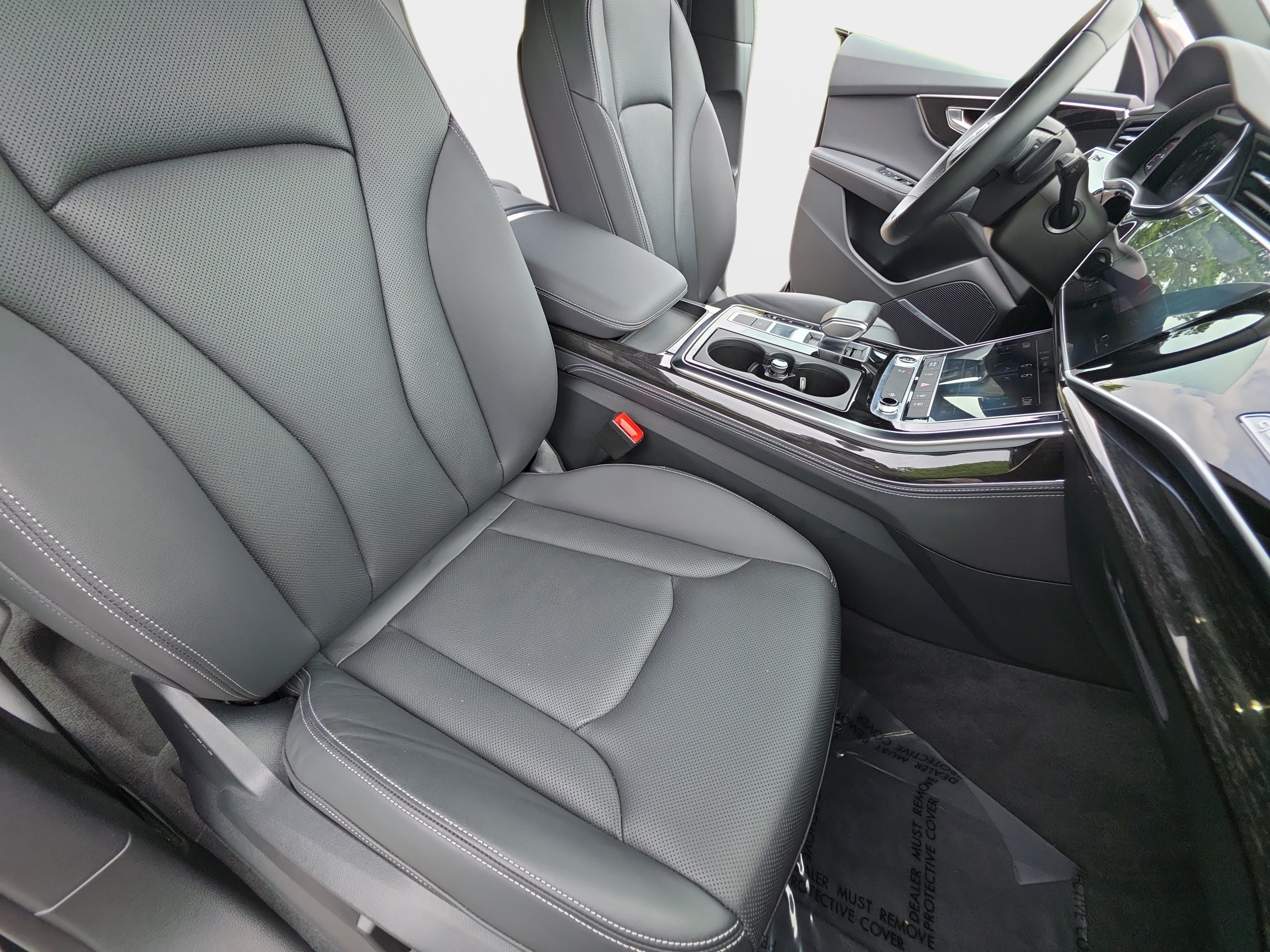 Used 2024 Audi Q8 Premium Plus AWD/4WD image 10