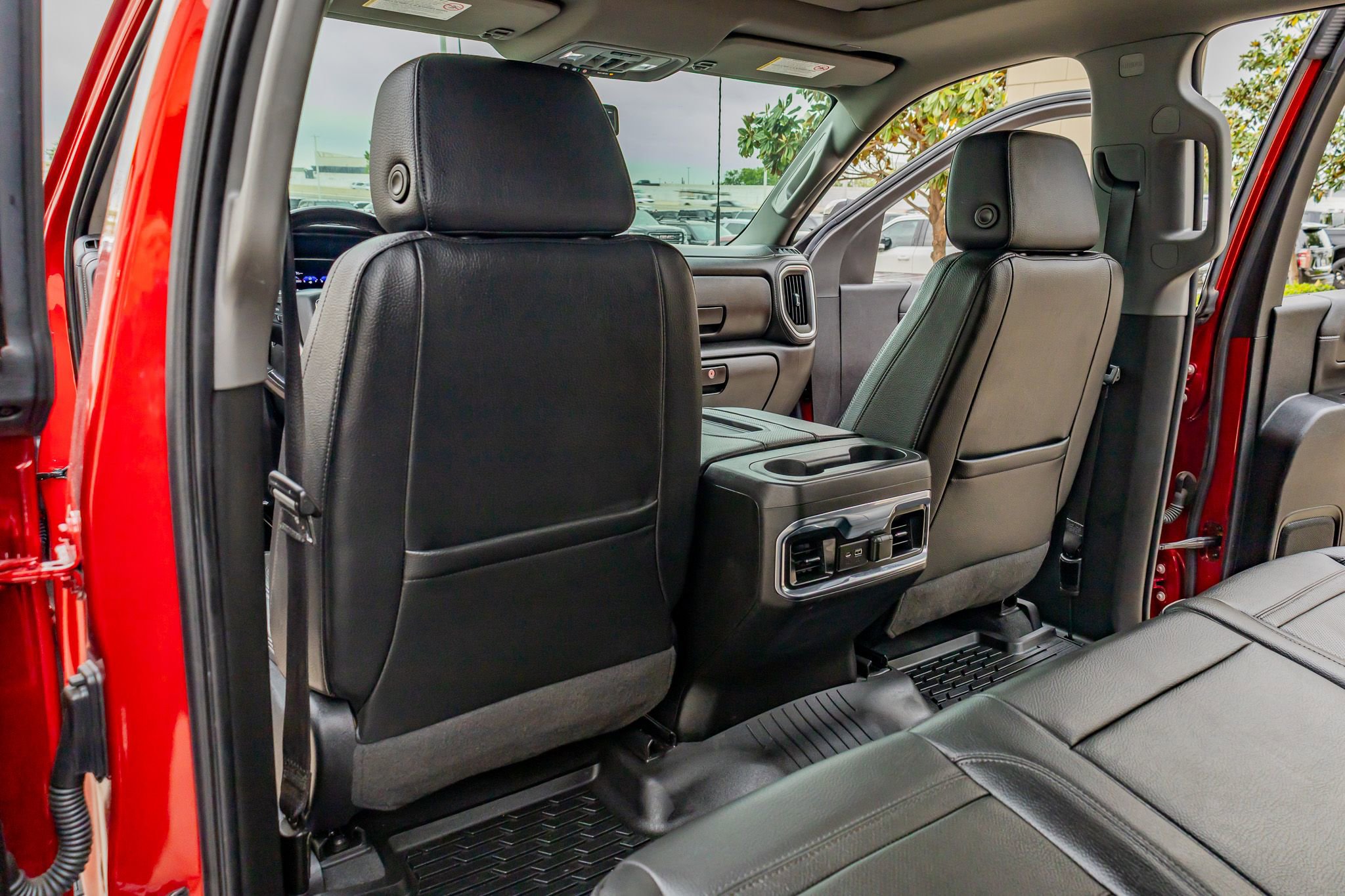 Used 2022 GMC Sierra 3500 Denali AWD/4WD image 34