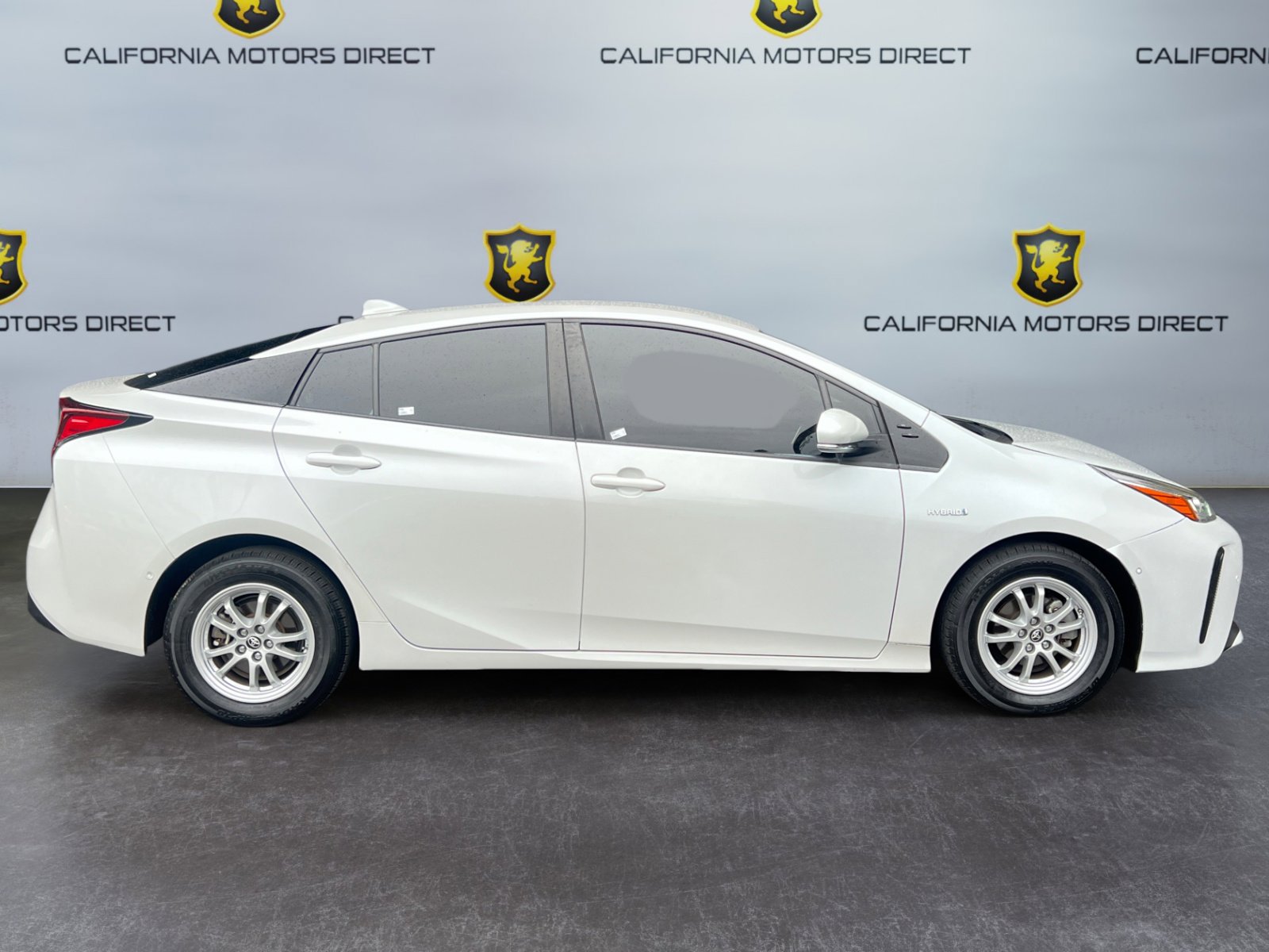 Used 2021 Toyota Prius LE w/ Carpet Mat Package (TMS) image 6