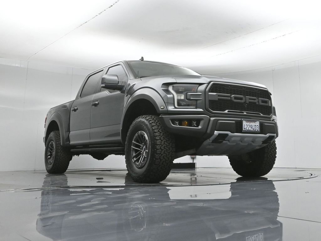 Used 2019 Ford F150 Raptor w/ Equipment Group 802A Luxury AWD/4WD image 50