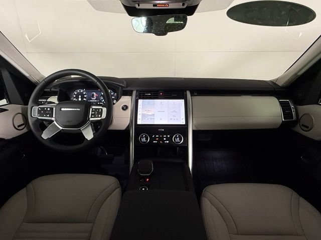 Certified 2025 Land Rover Discovery S AWD/4WD image 16