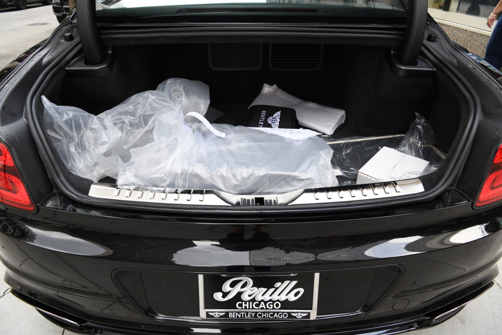 New 2025 Bentley Flying Spur Plug-In Hybrid image 29