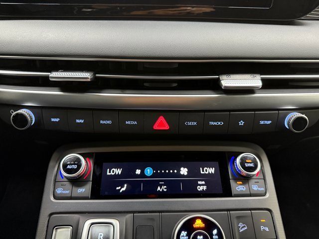 Used 2024 Hyundai Palisade Calligraphy image 18