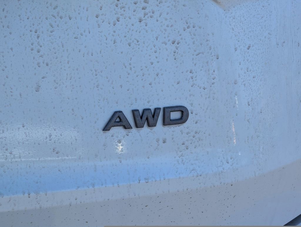 Used 2025 Nissan Rogue SV AWD/4WD image 12