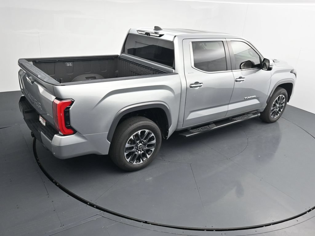 Used 2024 Toyota Tundra Limited AWD/4WD image 30