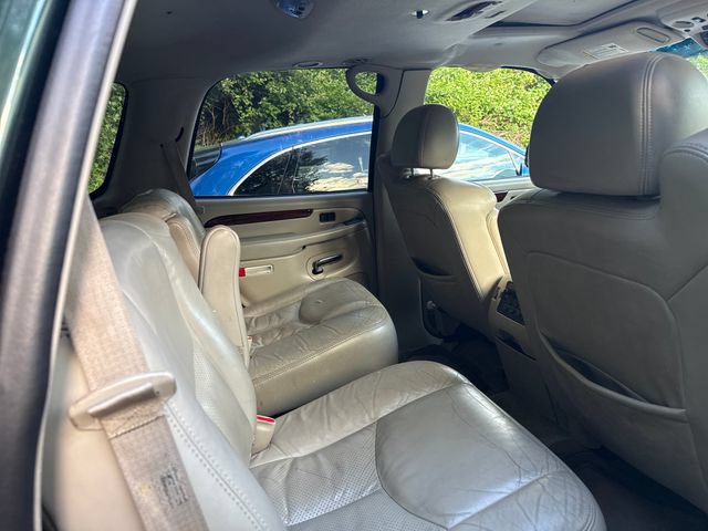 Used 2003 Cadillac Escalade AWD image 9