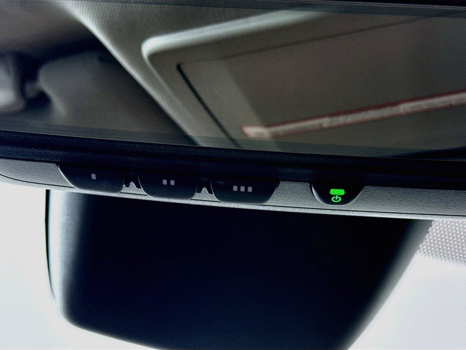 Certified 2021 Toyota Highlander Limited FWD image 23