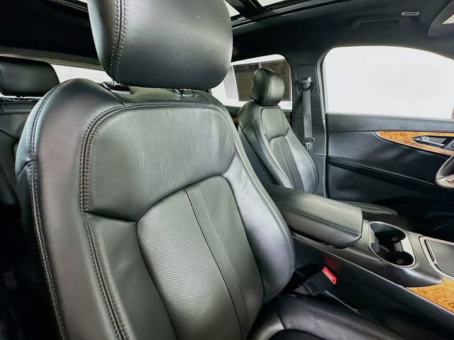 Used 2020 Lincoln Nautilus Reserve w/ Equipment Group 201A image 31