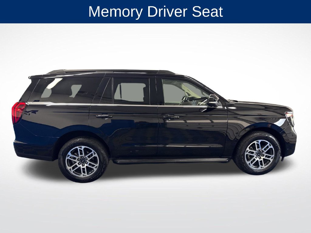 Certified 2025 Ford Expedition Active AWD/4WD image 7