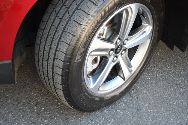 Used 2024 Ford Edge SEL w/ Convenience Package image 11