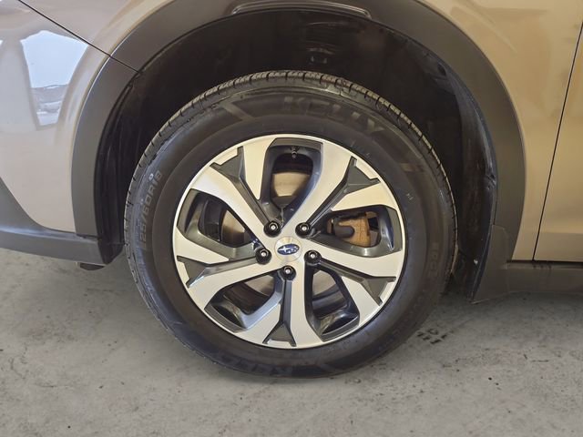 Used 2022 Subaru Outback Limited image 15