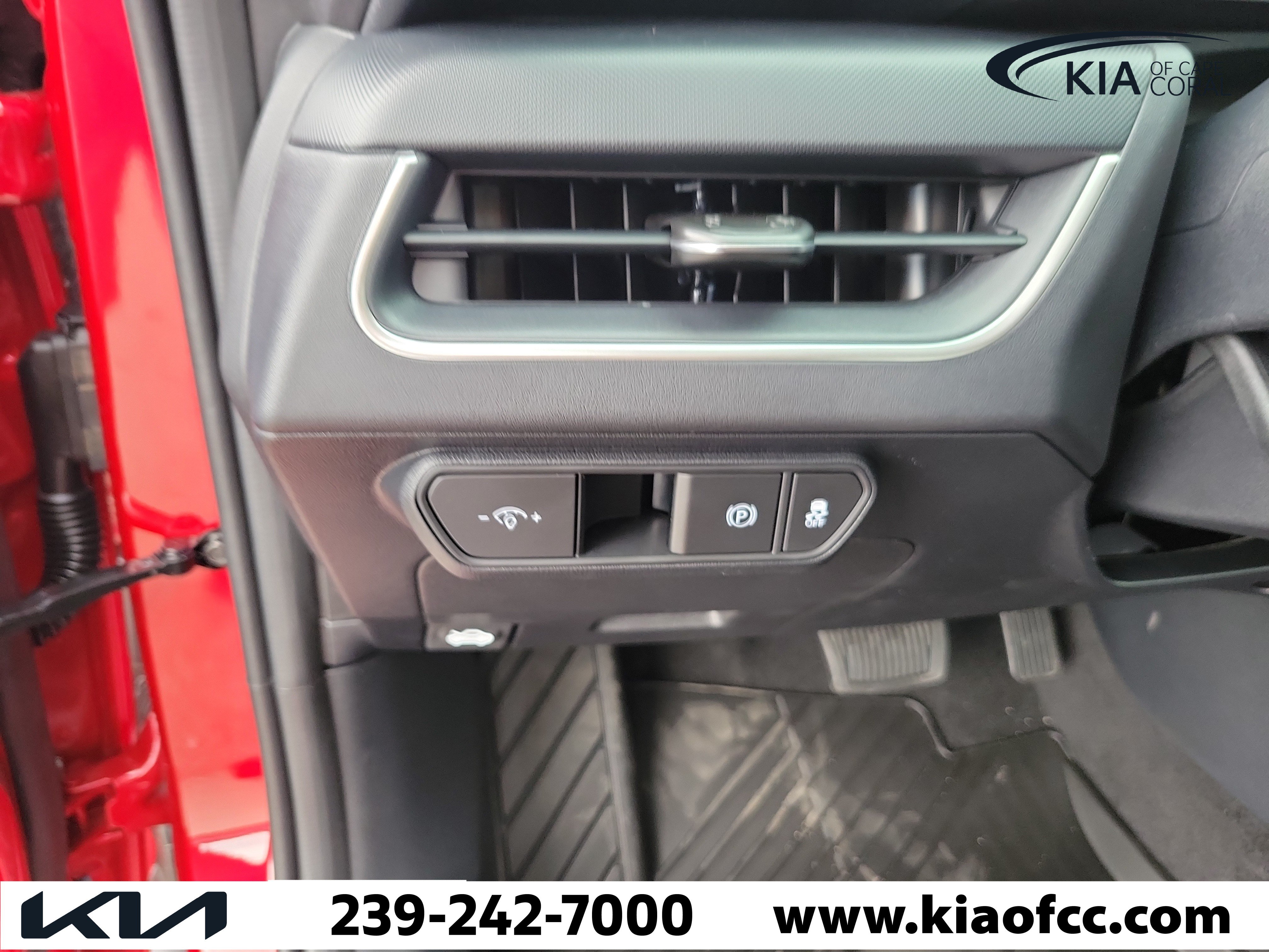 New 2026 Kia K4 FWD image 21