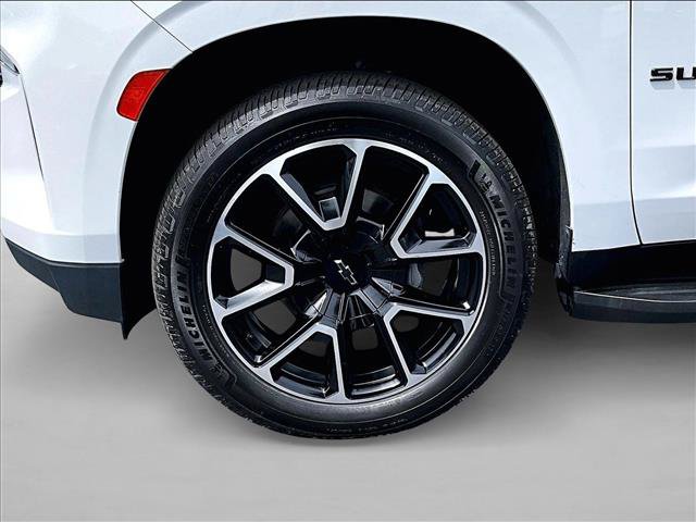 Used 2021 Chevrolet Suburban RST AWD/4WD image 10