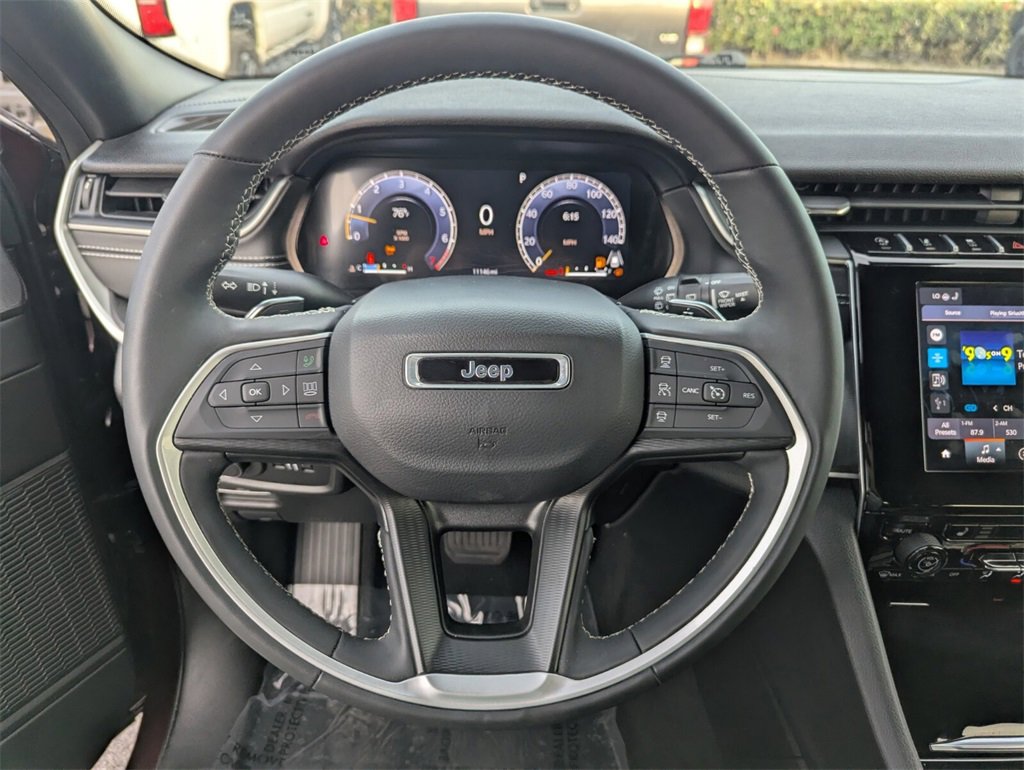 Used 2024 Jeep Grand Cherokee Altitude image 26