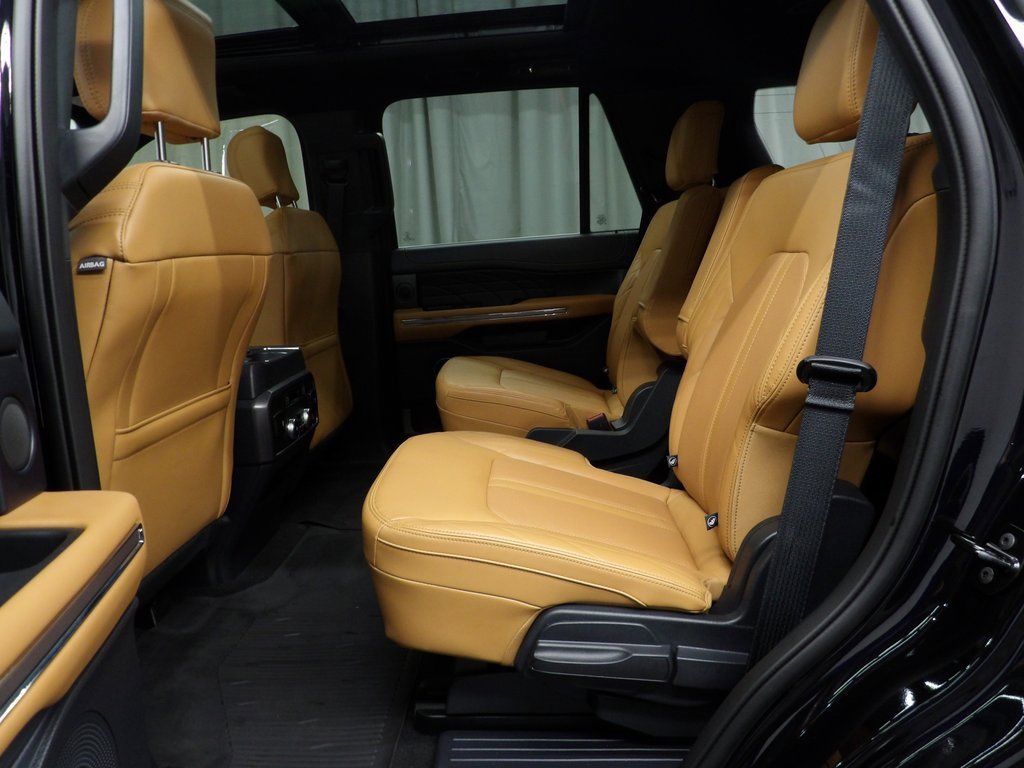 Used 2024 Ford Expedition Platinum image 48