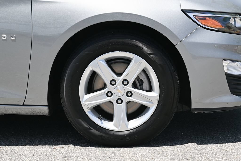 Used 2024 Chevrolet Malibu LT FWD image 11