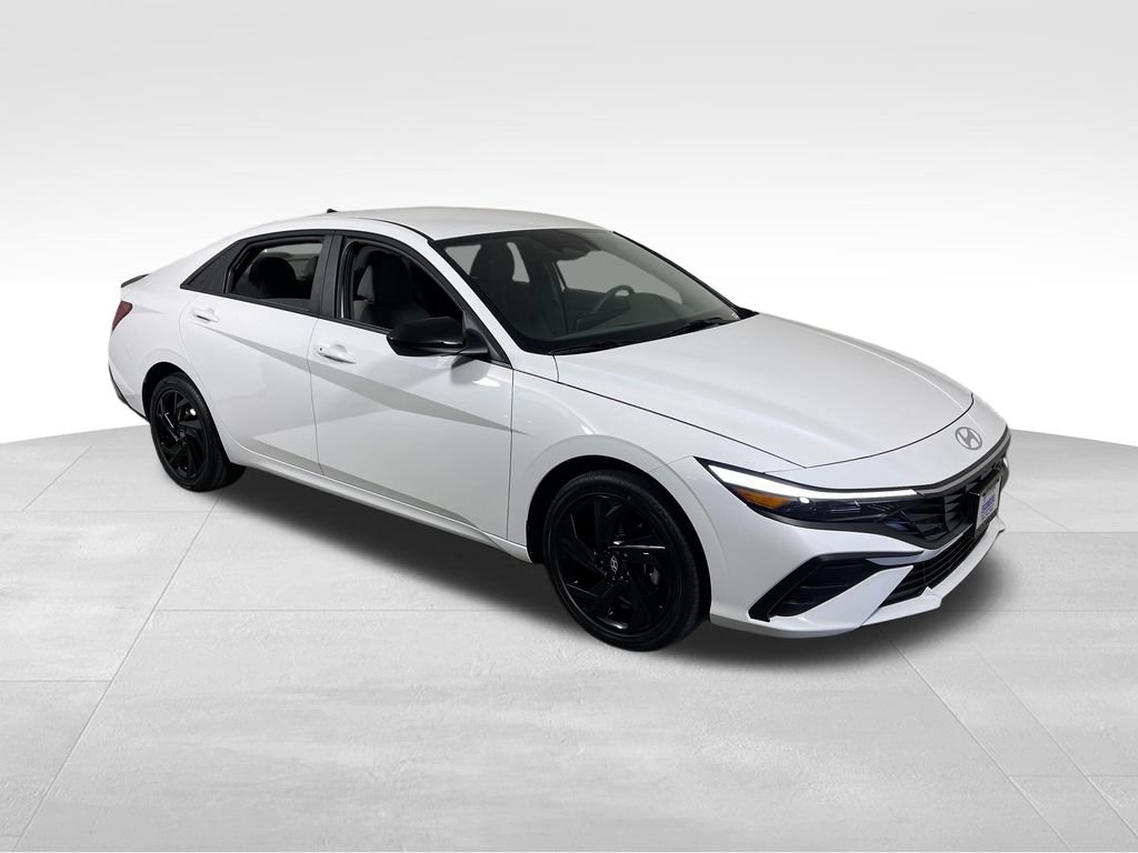 New 2026 Hyundai Elantra SEL FWD image 7