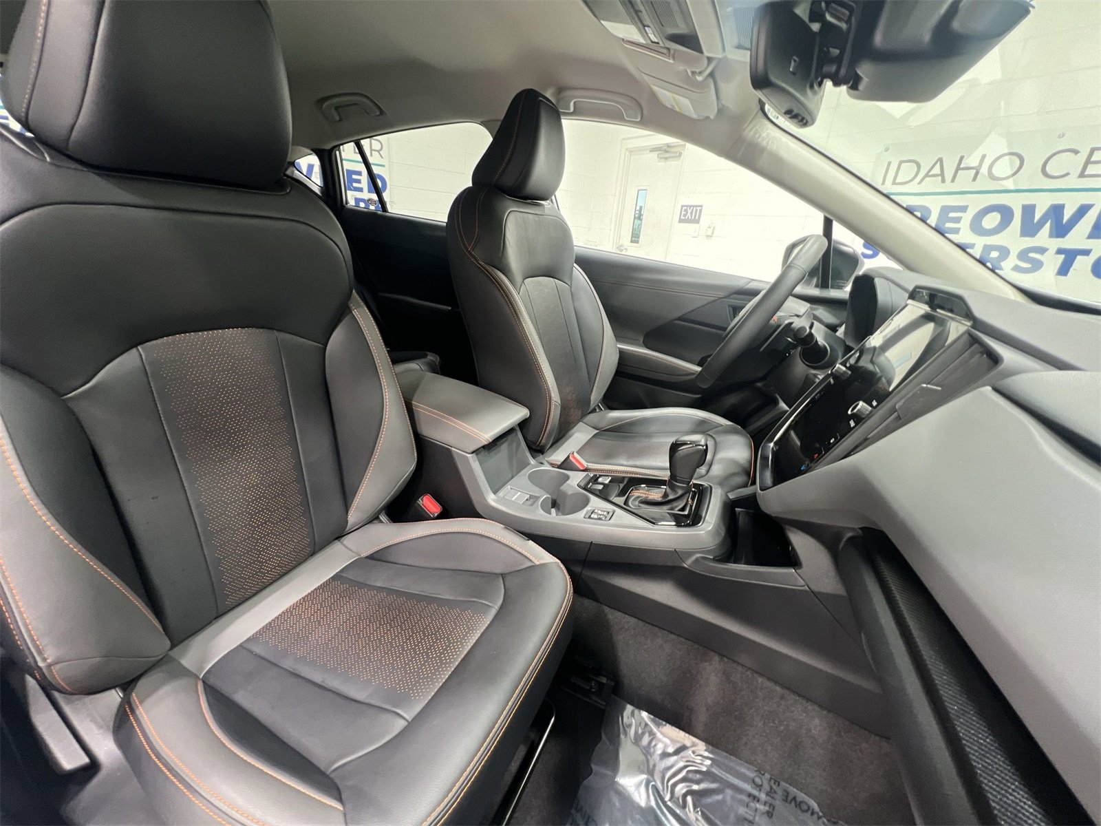 Certified 2025 Subaru Crosstrek 2.5i Limited w/ Crosstrek Mirror Package image 23