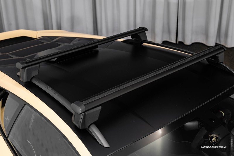 Used 2024 Lamborghini Huracan Sterrato image 4