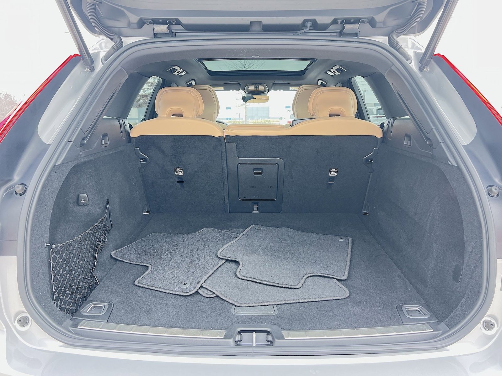 Certified 2023 Volvo XC60 B5 Ultimate image 26