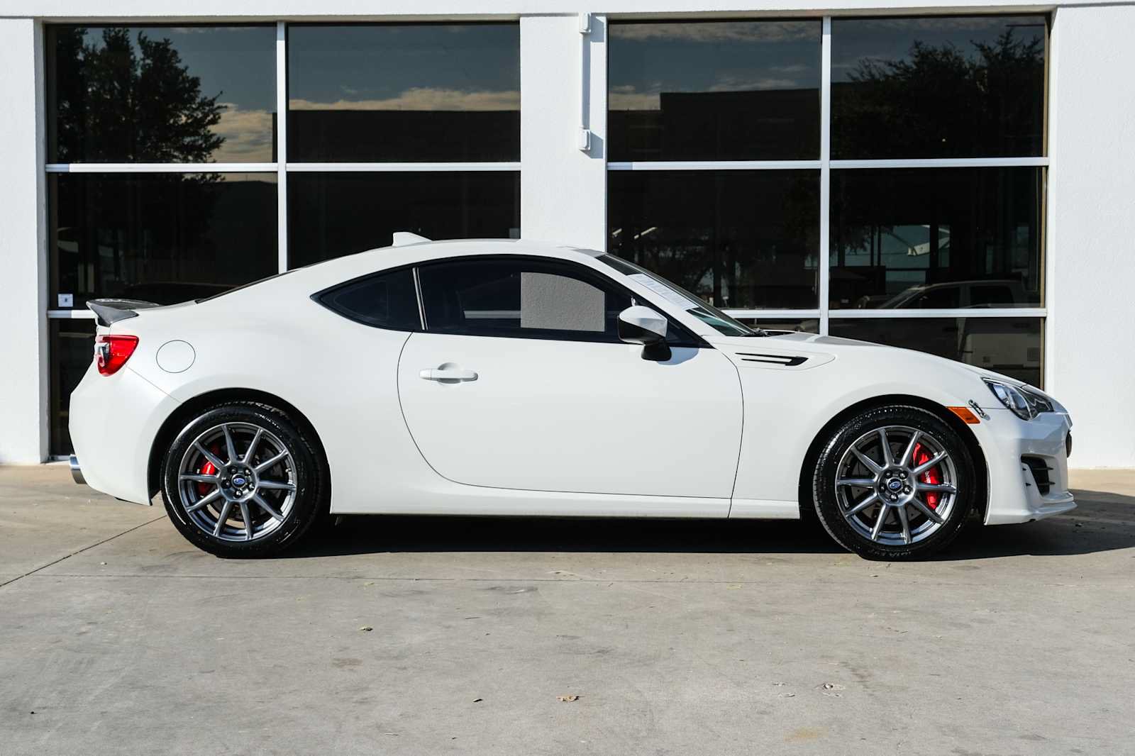 Used 2018 Subaru BRZ Limited w/ Performance Package RWD image 6