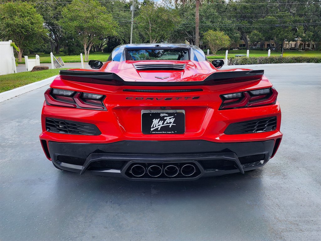 Used 2025 Chevrolet Corvette Z06 w/ Stealth Interior Trim Package image 16