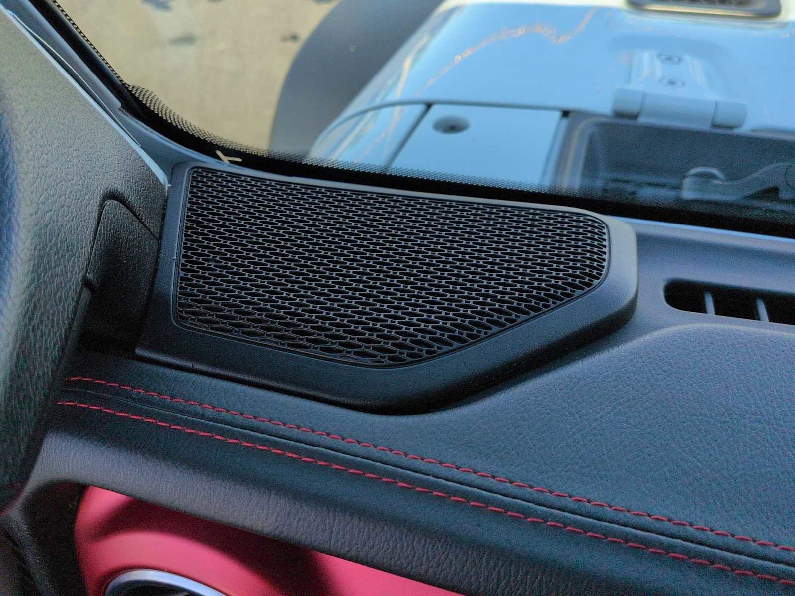 Used 2022 Jeep Wrangler Unlimited Rubicon w/ Steel Bumper Group image 46