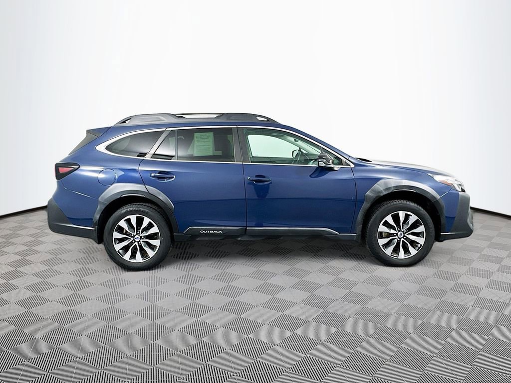Used 2023 Subaru Outback Limited image 4