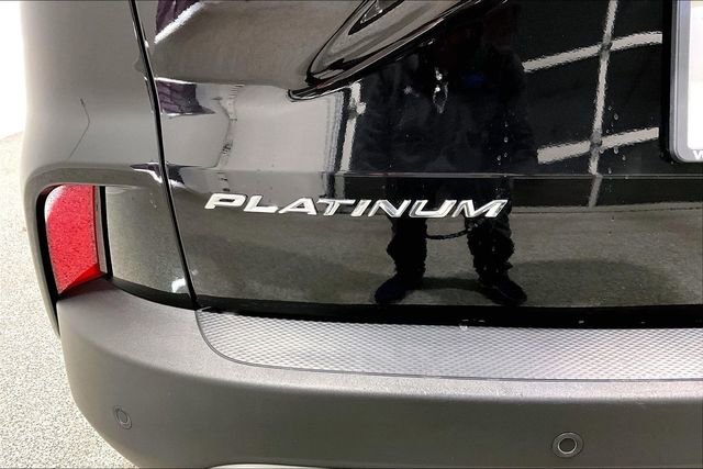 Used 2024 Ford Escape Platinum AWD/4WD image 25