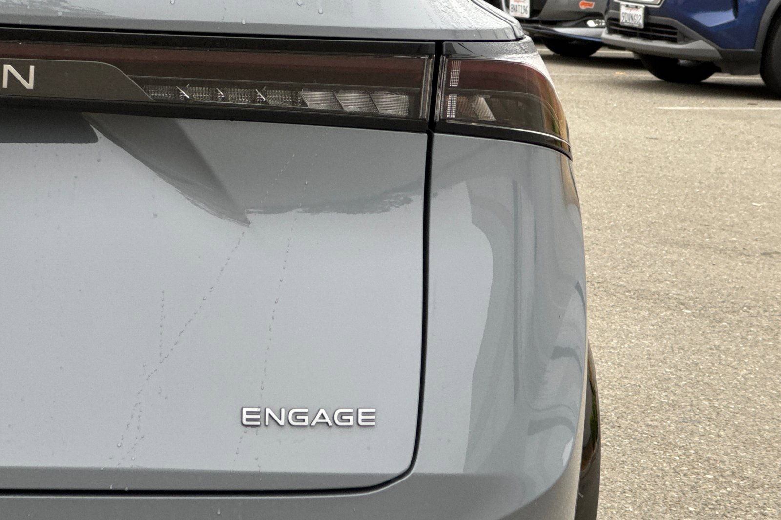 Used 2024 Nissan Ariya FWD image 34