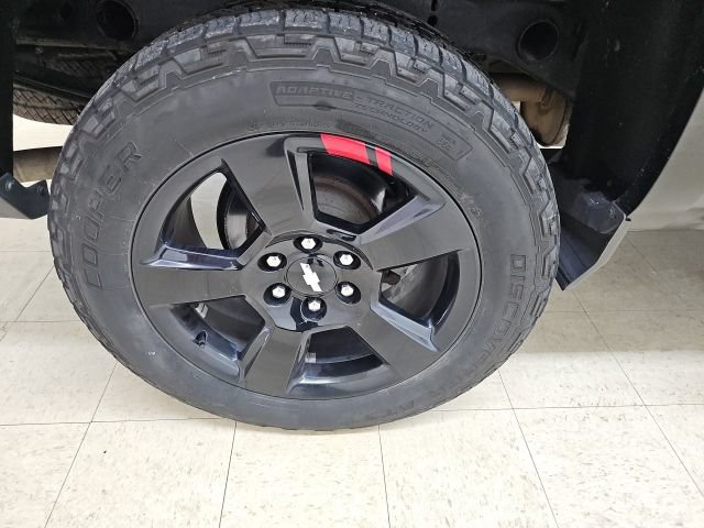 Used 2018 Chevrolet Silverado 1500 LTZ Z71 w/ Redline Edition AWD/4WD image 21