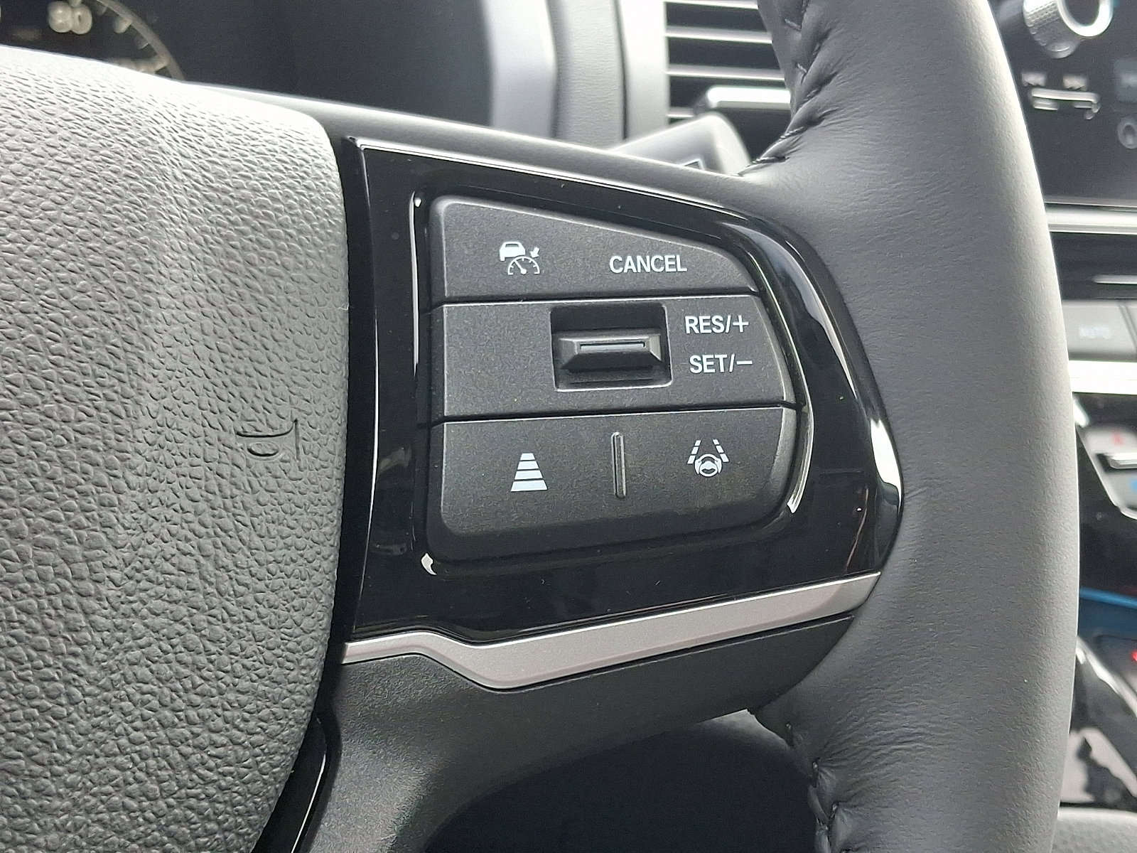 New 2026 Honda Odyssey Touring image 21