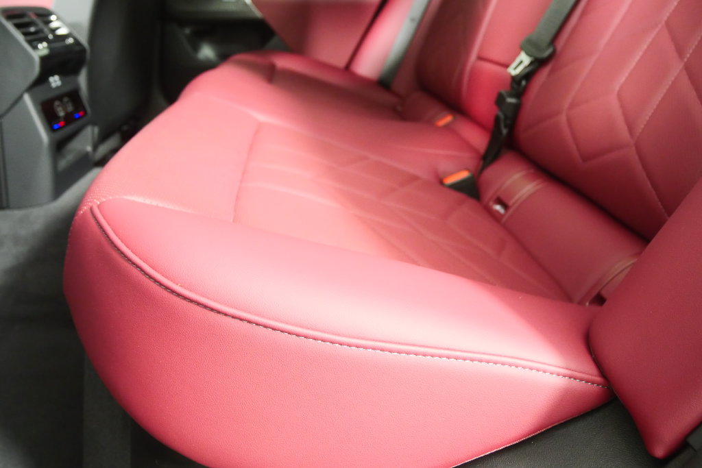 Certified 2026 BMW 530i RWD image 15