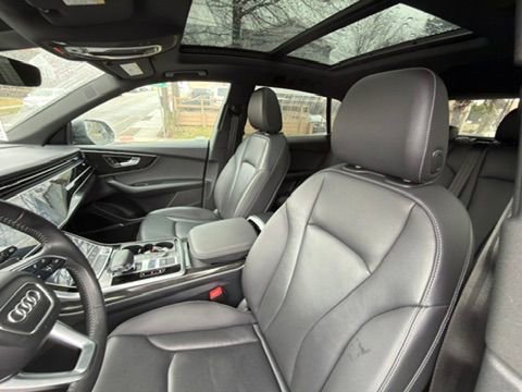 Used 2019 Audi Q8 Premium Plus w/ Premium Plus image 19