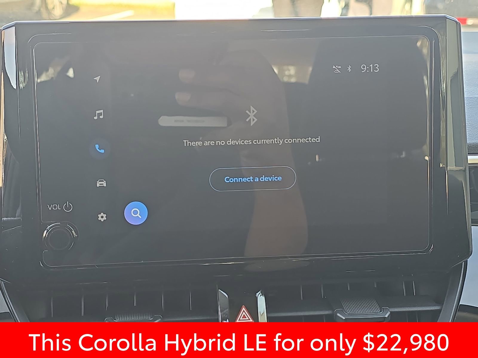 Used 2025 Toyota Corolla LE image 27