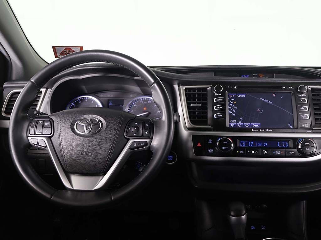 Used 2019 Toyota Highlander SE AWD/4WD image 35