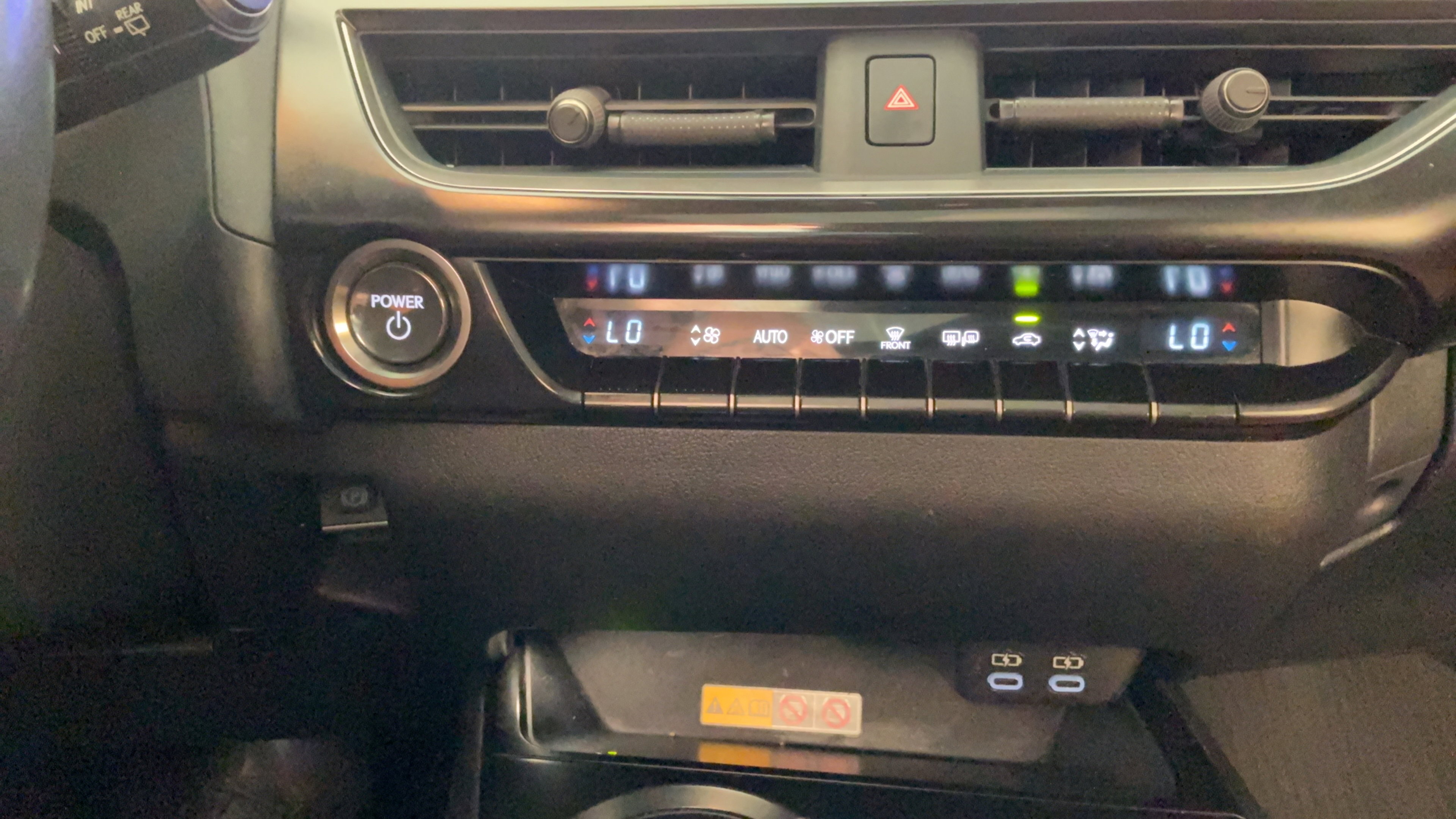 Used 2023 Lexus UX 250h AWD w/ Premium Package image 15