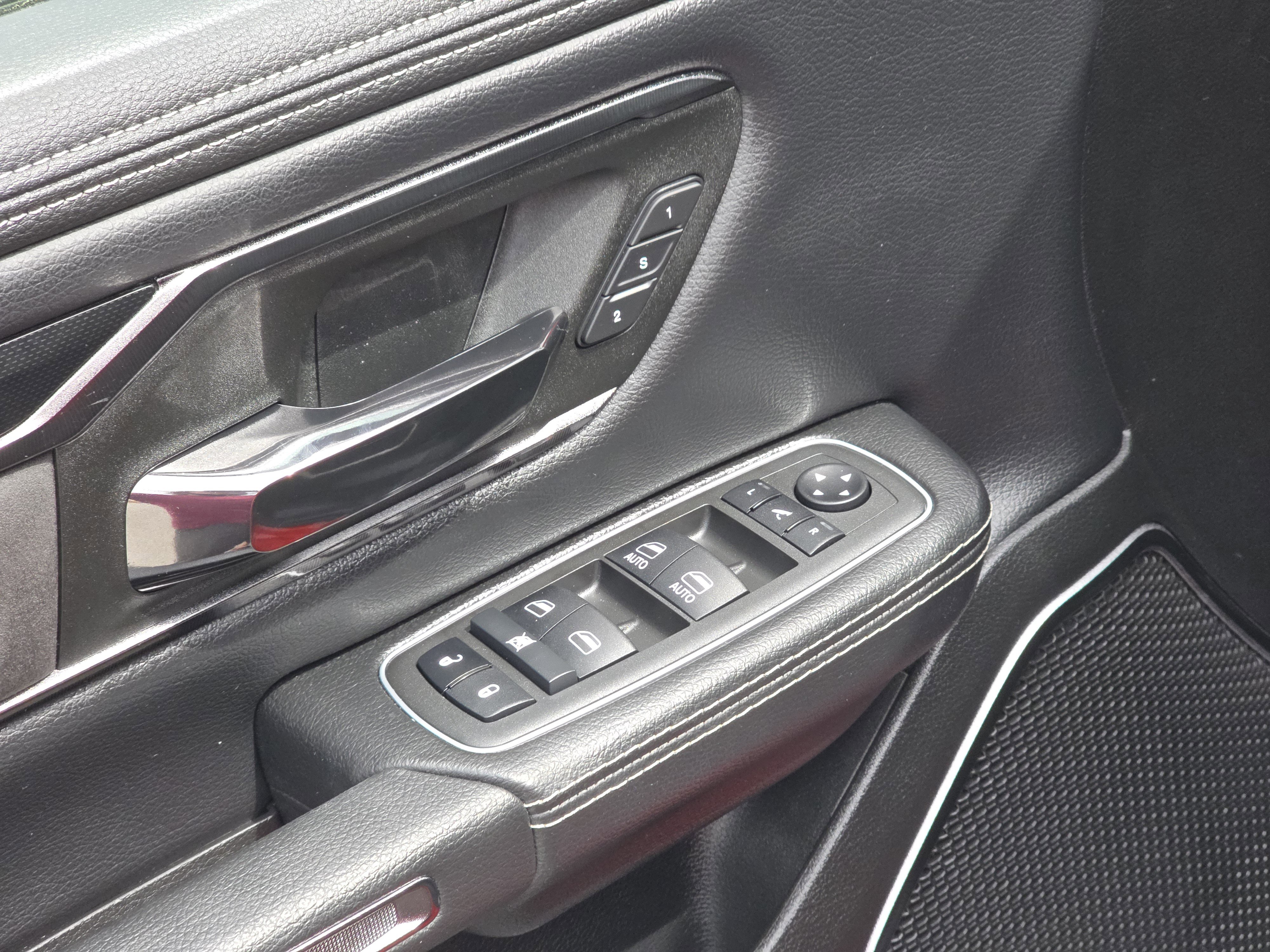 Used 2022 RAM 1500 Laramie w/ G/T Package AWD/4WD image 35