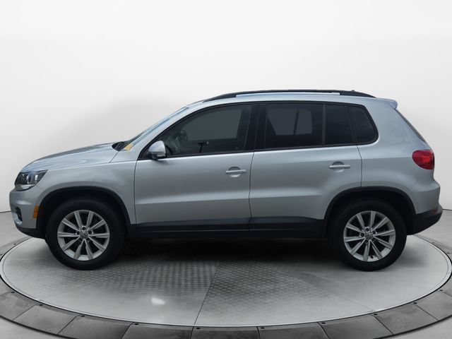 Used 2017 Volkswagen Tiguan Limited w/ Premium Package FWD image 2