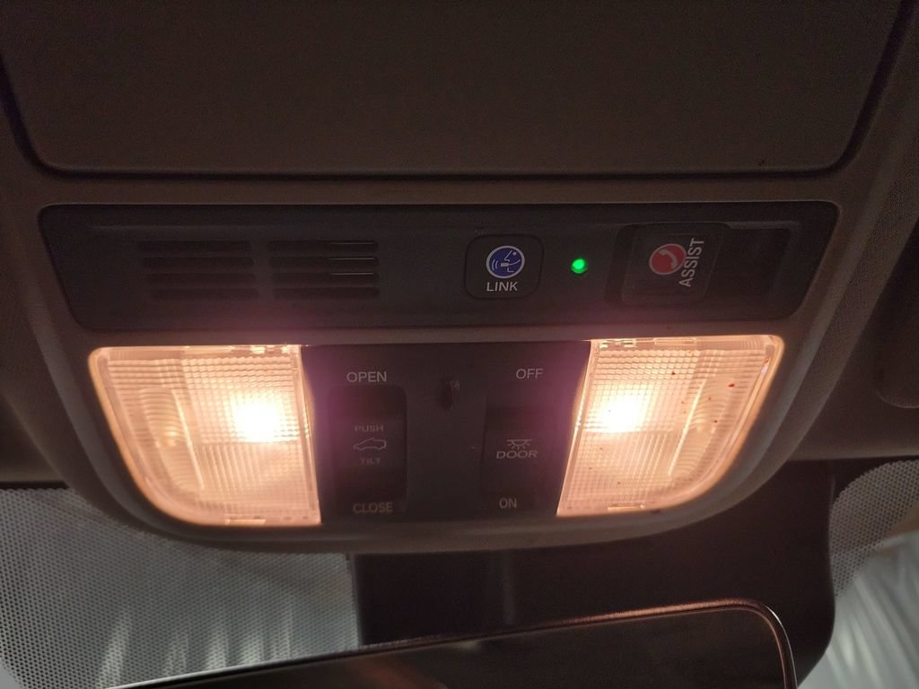 Used 2019 Honda Pilot Touring image 22