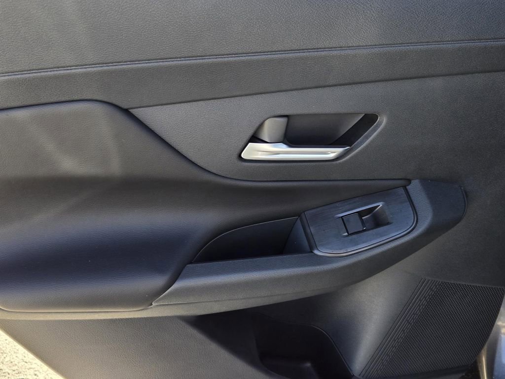 New 2026 Nissan Sentra SR w/ SR Premium Package image 11