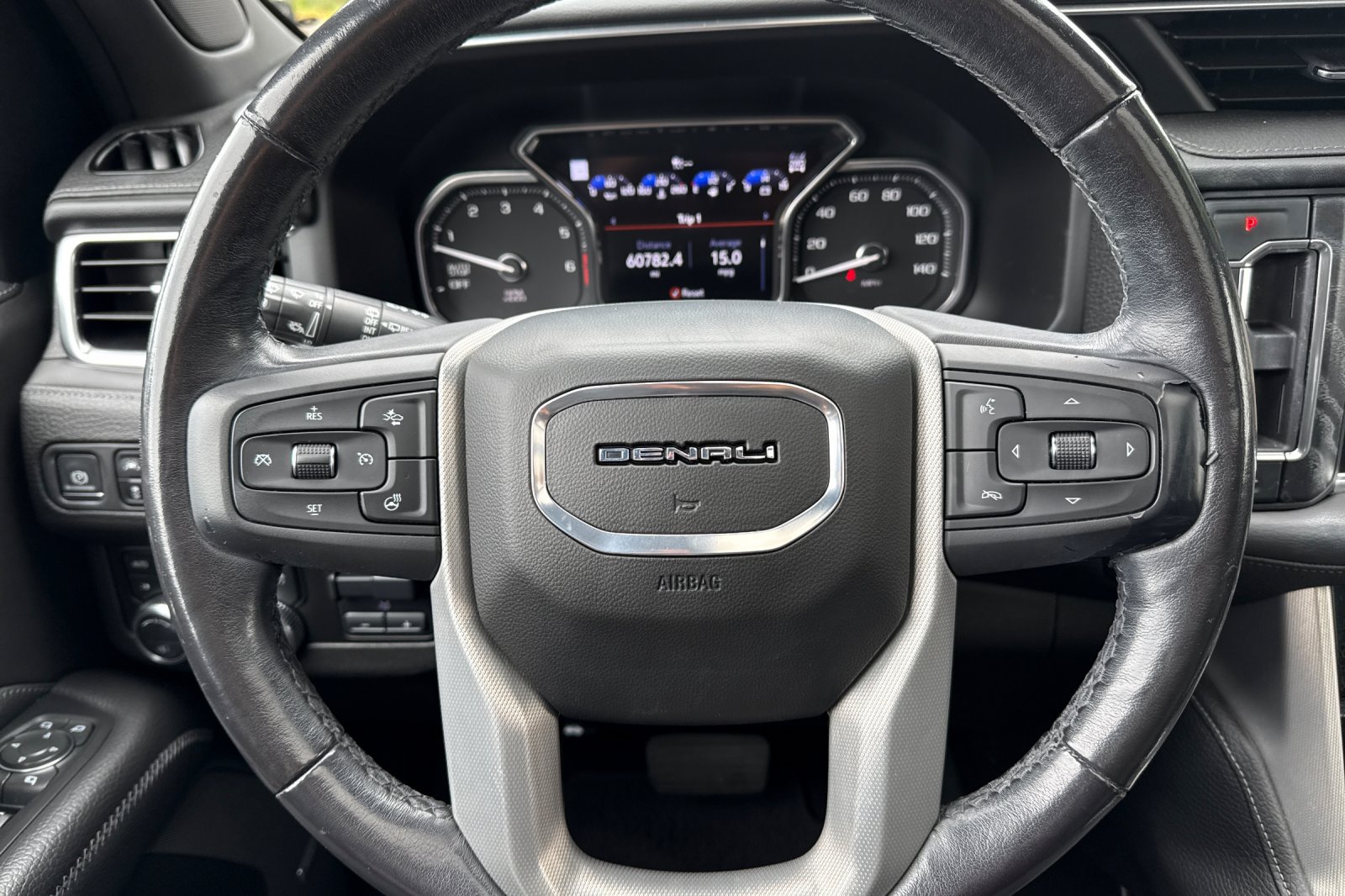 Used 2021 GMC Yukon XL Denali w/ Denali Ultimate Package AWD/4WD image 31