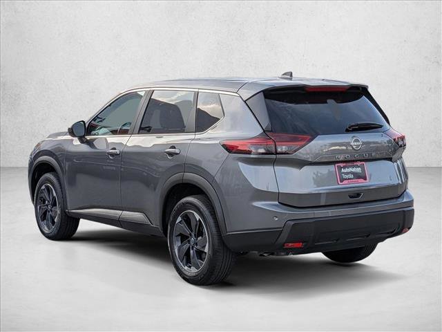 Used 2025 Nissan Rogue SV image 8