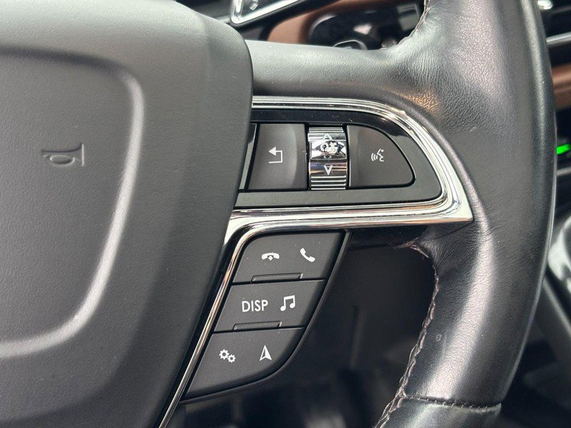 Used 2023 Lincoln Nautilus Reserve w/ Equipment Group 201A image 20