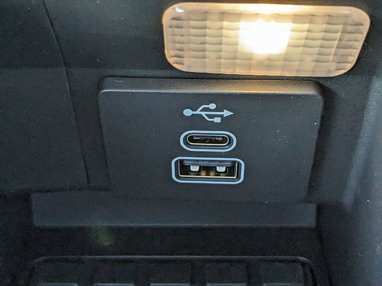 New 2025 Lincoln Aviator 2WD w/ Equipment Group 101A image 27