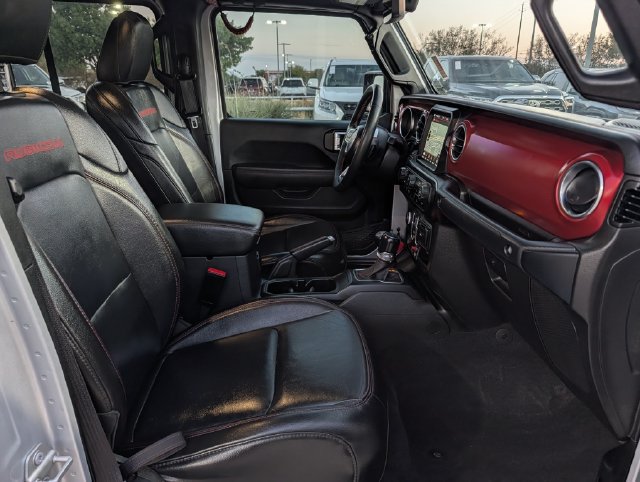 Used 2023 Jeep Gladiator Rubicon w/ LED Lighting Group AWD/4WD image 32