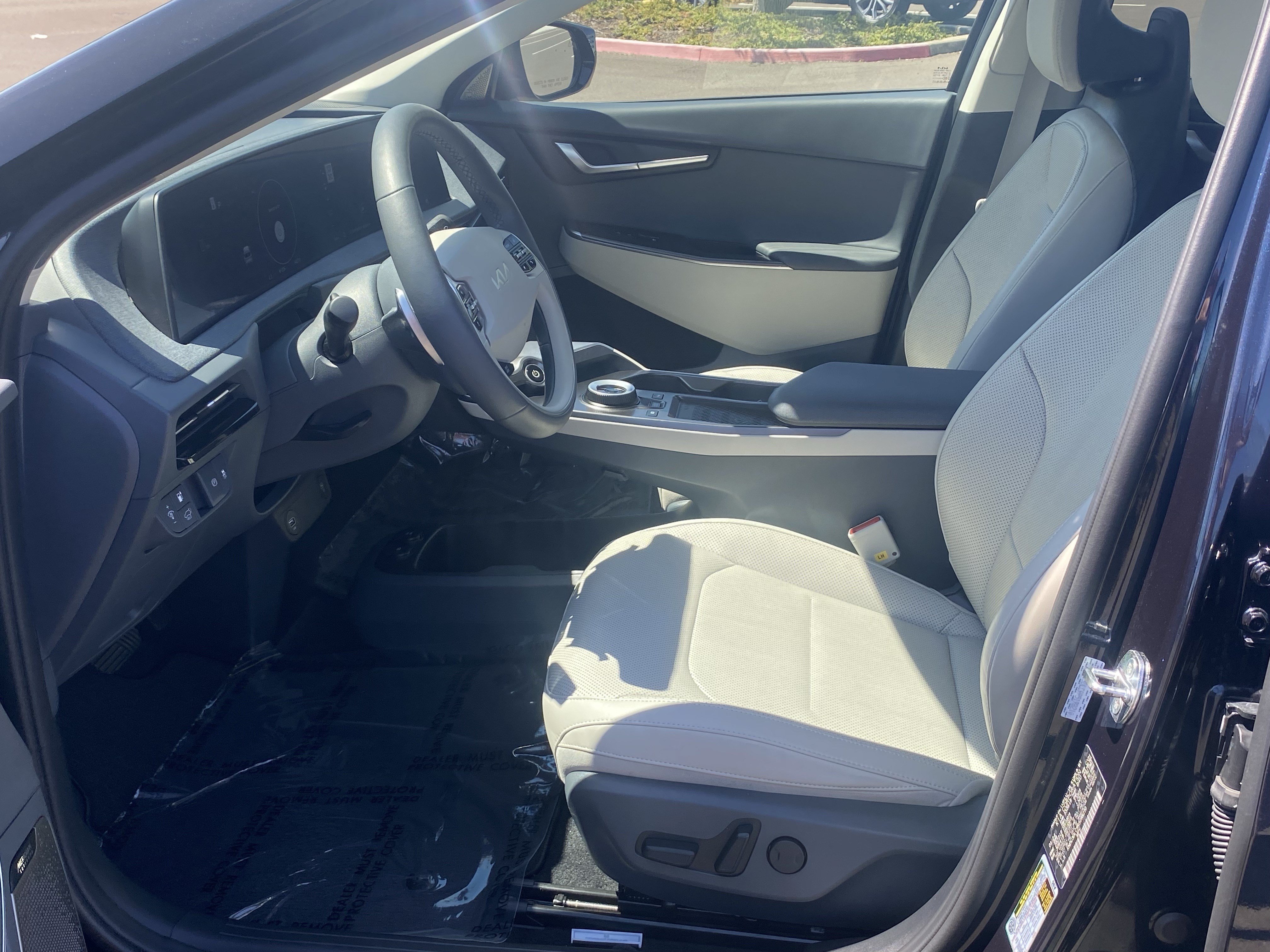 Used 2024 Kia EV6 Wind w/ Wind Technology Package AWD/4WD image 11