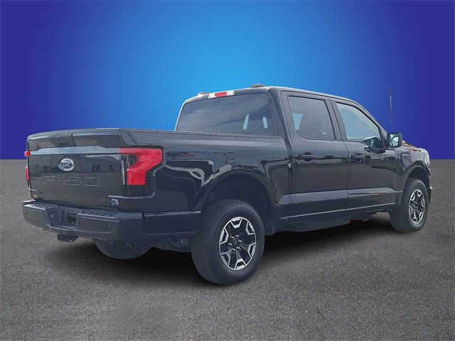 Used 2023 Ford F150 Lightning Pro image 4