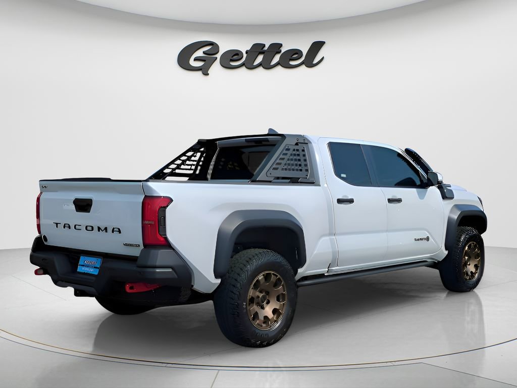 Used 2025 Toyota Tacoma Trailhunter image 4