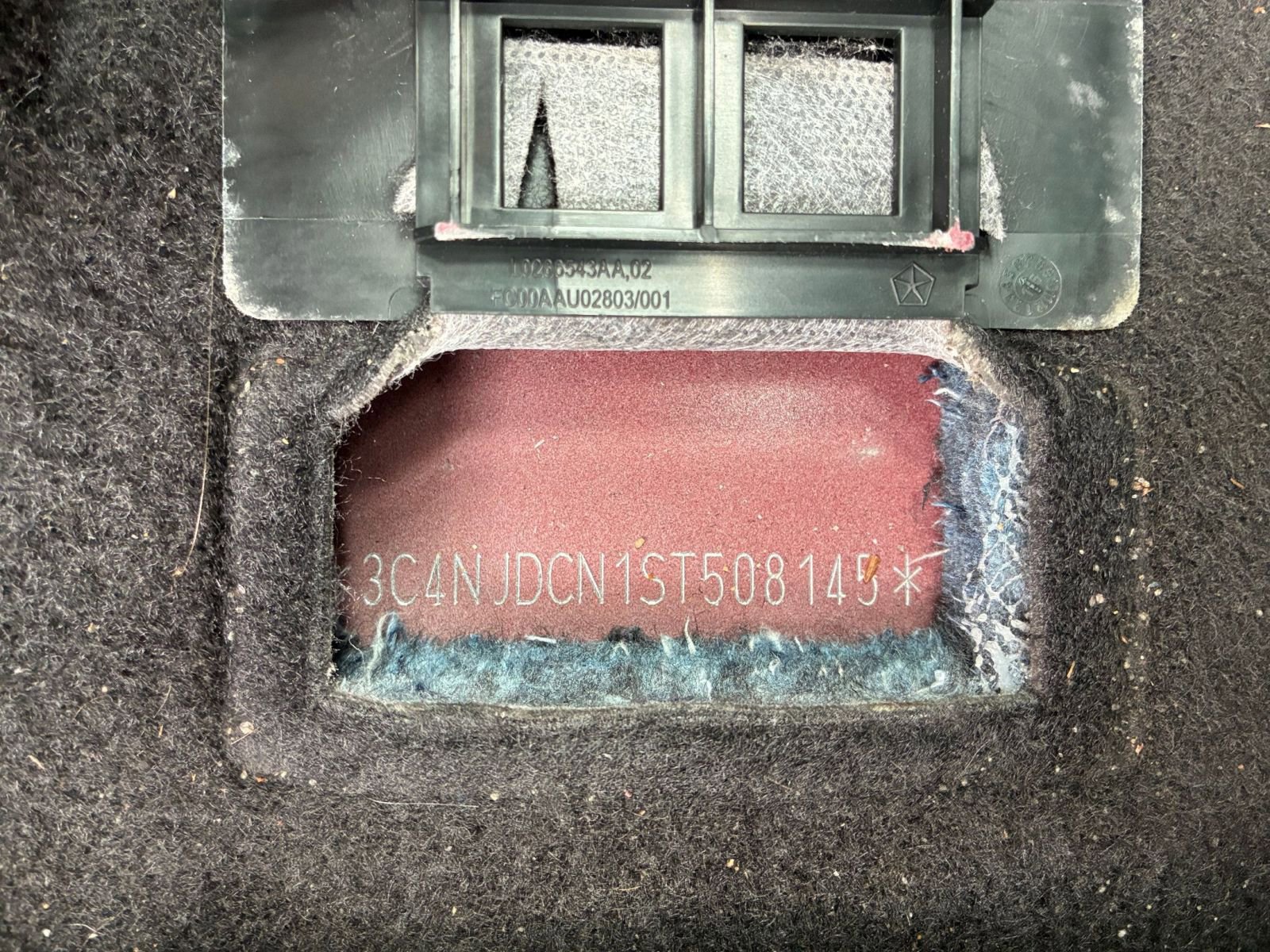 Used 2025 Jeep Compass Limited image 30